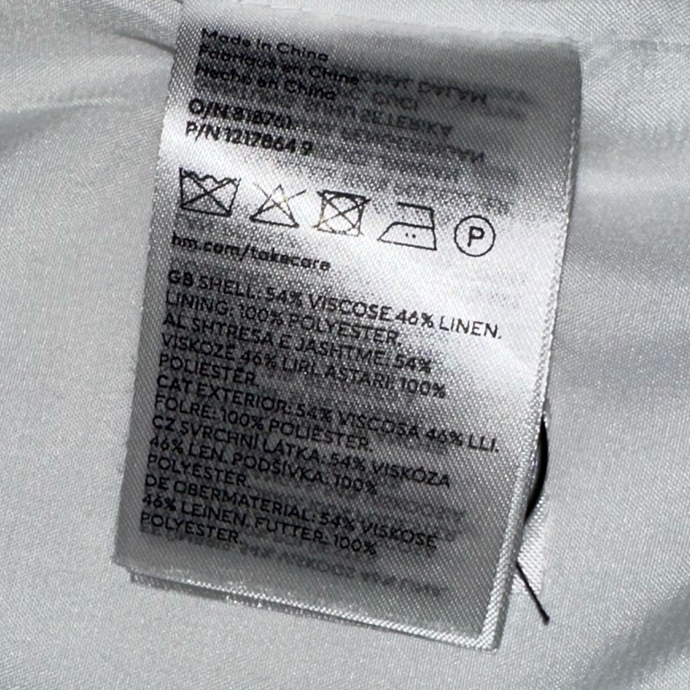 H&M Oversized White Linen/Viscose Blazer with Black Buttons-Small - Picture 8 of 9